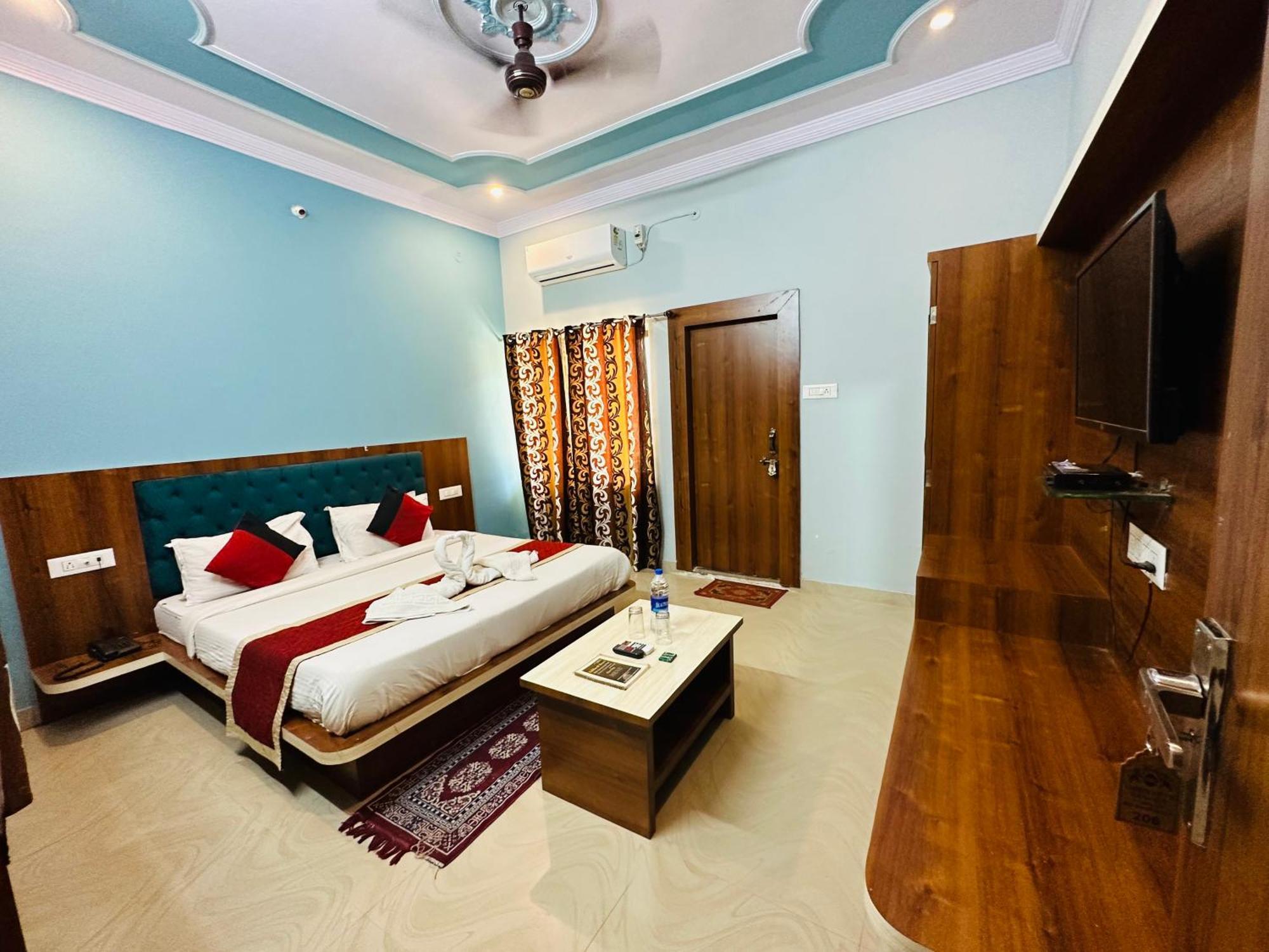 Siddarth Resort - Mountain View With Pool Pushkar Exterior photo